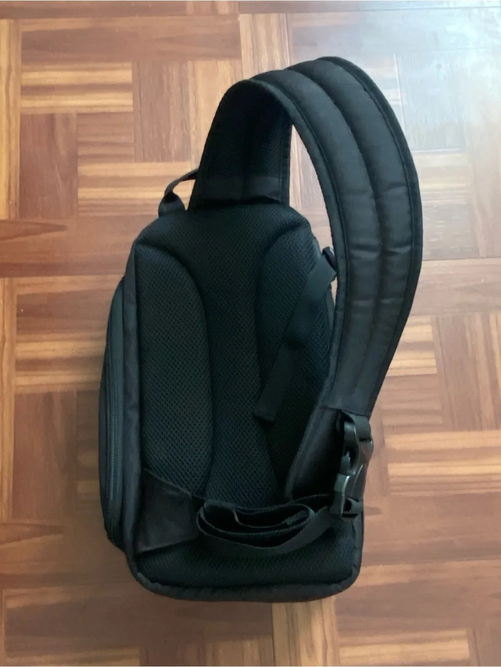 Canon 100S Sling Camera Backpack Black